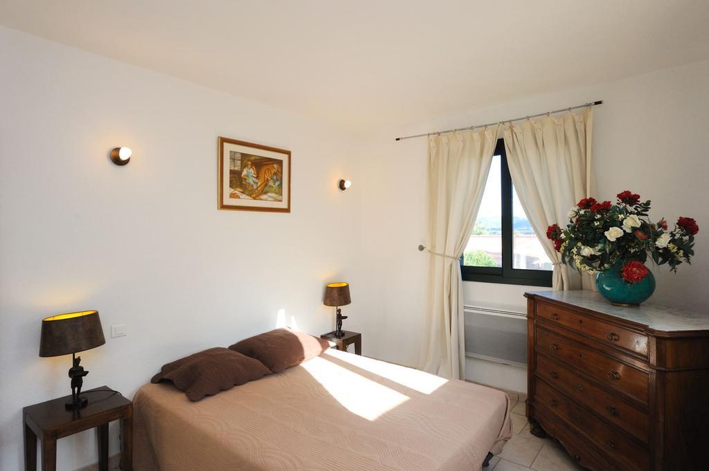 Terracorse Villa Figari  Room photo